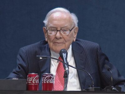 6 big things investors learned from Warren Buffett at this year's Berkshire shareholder meeting